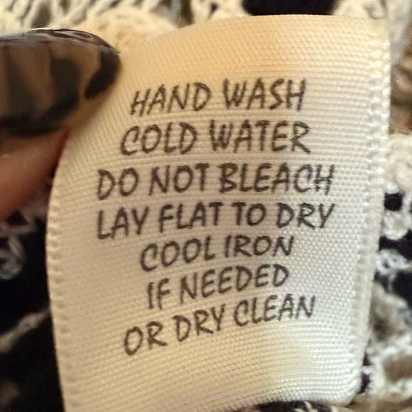 Adiva Black White Floral Cotton Crochet Sweater Size Large - Picture 7 of 8